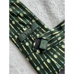 J. Crew	Spoon Fork Knife Cutlery Print Motif Green	100% Silk	Tie Necktie USA